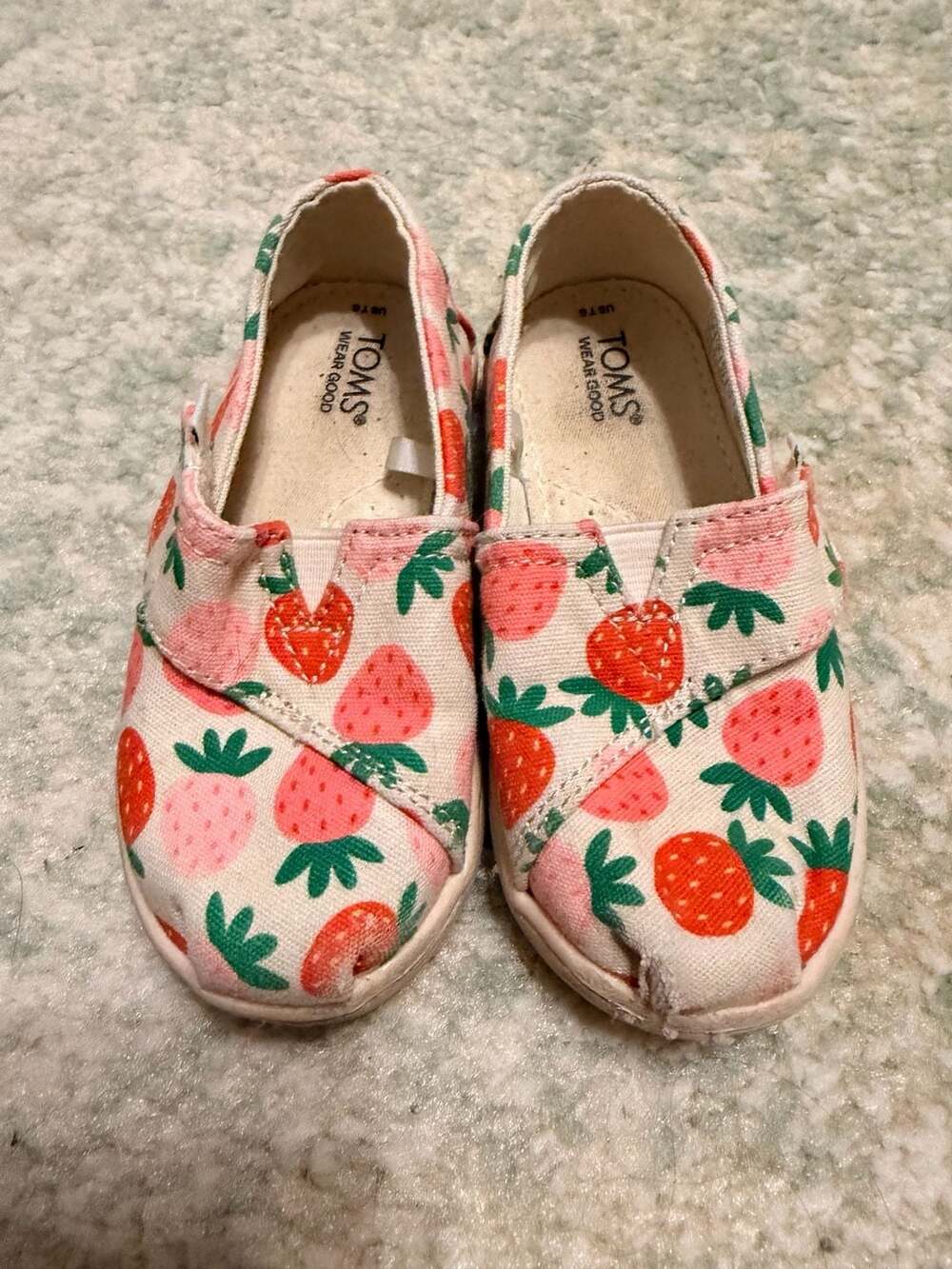 TOMS Strawberry Print Alpargata Slip-On Shoes Size 6 Toddler